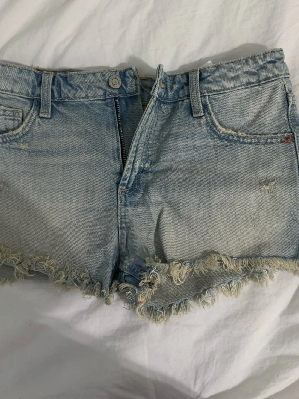 Zara Light Wash Distressed Denim Shorts